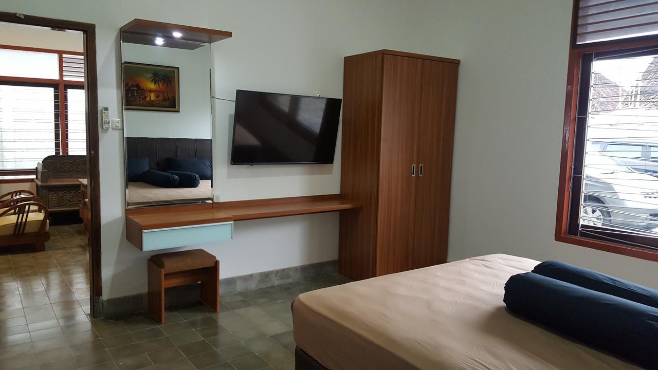 Sultan Guesthouse Тулунгагунг Экстерьер фото