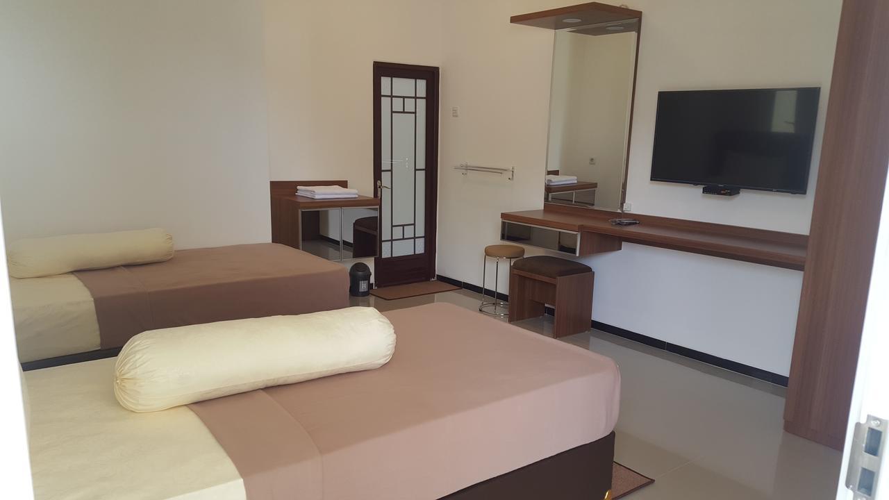 Sultan Guesthouse Тулунгагунг Экстерьер фото