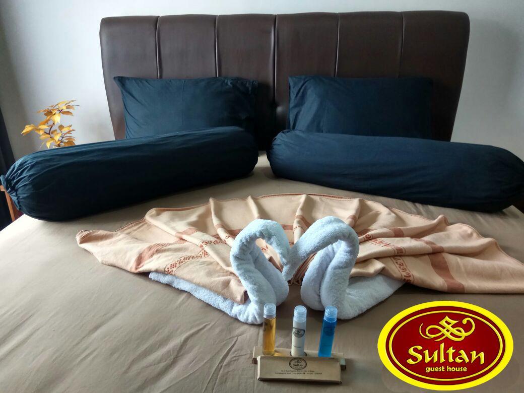 Sultan Guesthouse Тулунгагунг Экстерьер фото